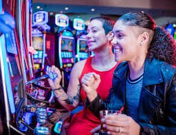 ShweCasio ပလက်ဖောင်း Sportsbook Live Casino Slots Esports VIP Bonus Myanmar ကစားသမားများ UI